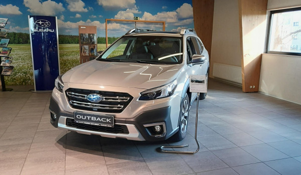 Subaru Outback 2.5 Touring MY25,5