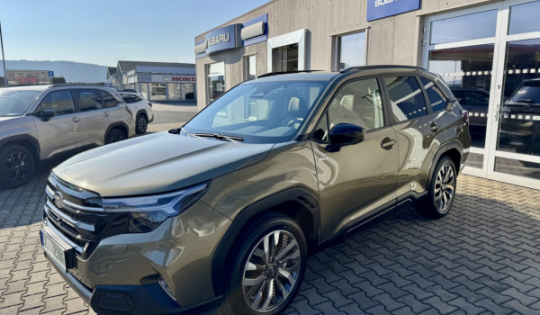 Subaru Forester Touring MY2026 - hnědá kůže